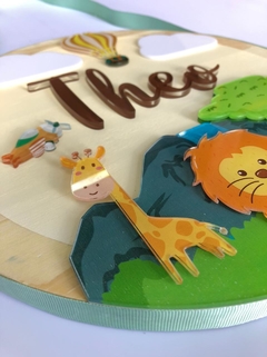 Personalize seu próprio tema - FUNDO EM PINUS - Quadros - Porta maternidade - Frases Decorativas - Presentes | Sweet Decor