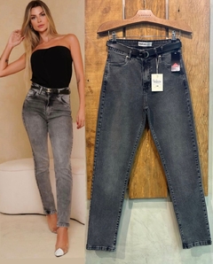 calça jeans mom black na internet