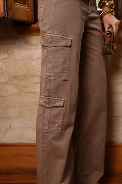 calça wideleg cargo jeans Dardakjeans marrom - comprar online