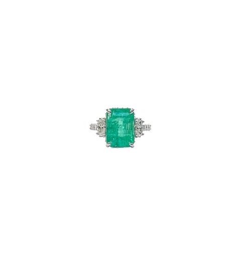 Anel em Esmeralda e Diamantes - comprar online