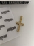 PINGENTE CRUZ 3D CRAVEJADA COM ZIRCÔNIAS TAMANHO M - 3,5X2,5CM - BANHADO A OURO 18K