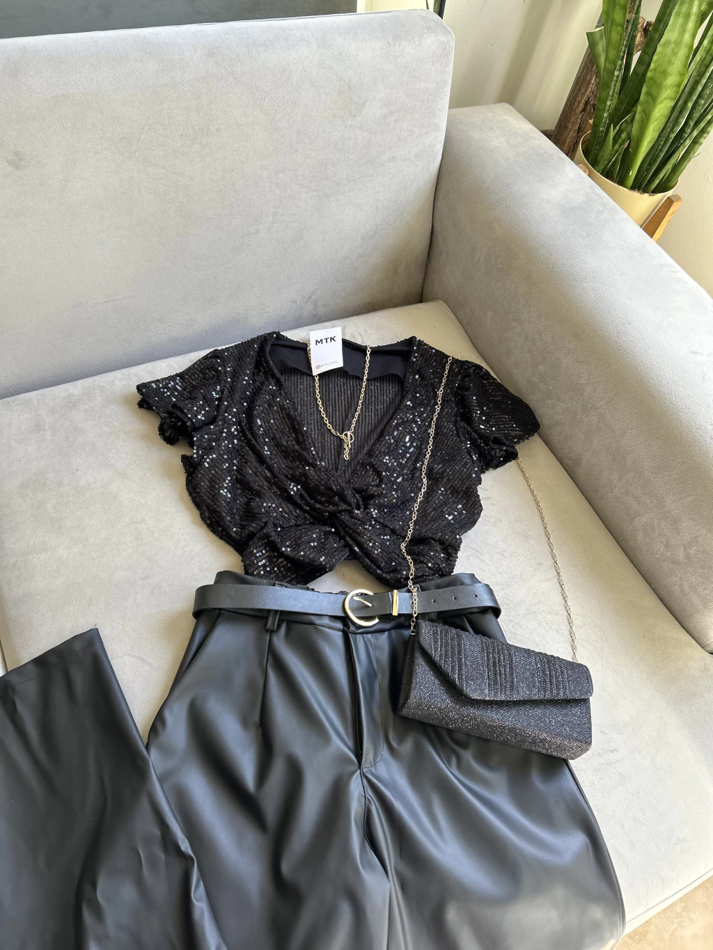 BLUSA NUDO LENTEJUELA