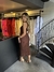 Vestido midi texturizado fivela dourada