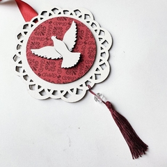 Escapulário de Porta Divino Espírito Santo em MDF Vermelho - comprar online