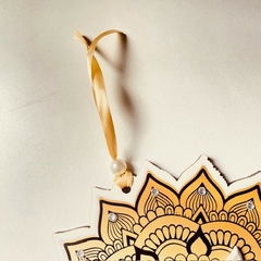 Mandala Dourado do Divino Espírito Santo