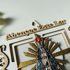 Porta Chave de Aparecida Raiado Branco