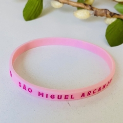 Pulseira de Silicone Fina São Miguel Rosa - LANÇAMENTO! - comprar online
