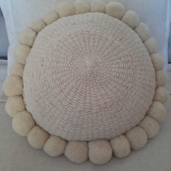 ALMOHADON "LULE" NATURAL en internet