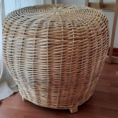 PUFF "JACINTO" MIMBRE NATURAL - comprar online