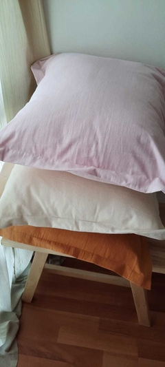 ALMOHADÓN DE TUSSOR "ROSA" - comprar online
