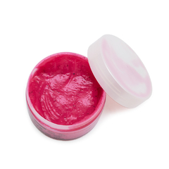 Esfoliante Rosto e Corpo Pitaya 240ml Miss Lary em pote aberto, mostrando a textura rosa do produto.