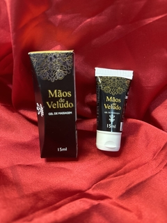 MÃOS DE VELUDO