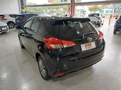 Toyota / YARIS 1.5 16V XL PLUS CONNECT - PR Automóveis