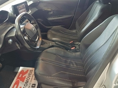 Peugeot / 208 1.6 ALLURE AT6