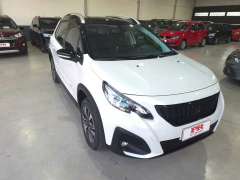 Peugeot / 2008 1.6 GRIFFE
