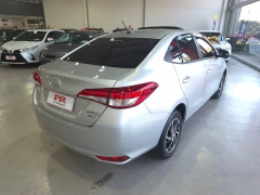 Toyota / YARIS 1.5 XLS na internet