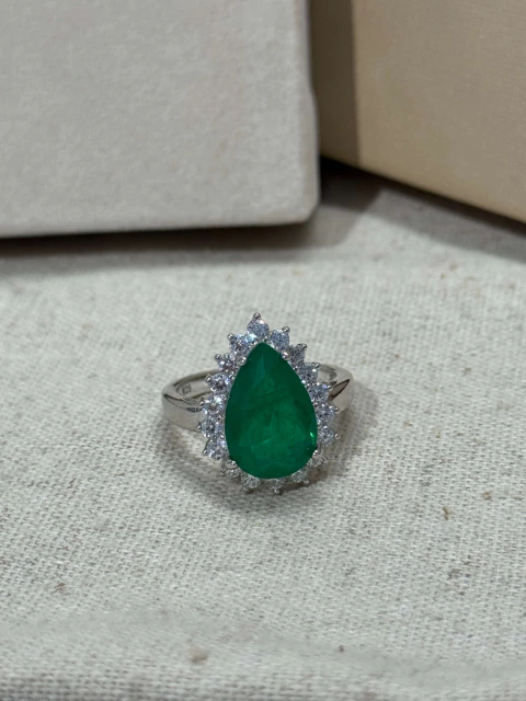 Anel Gota Cravejada 10mm Prata 925