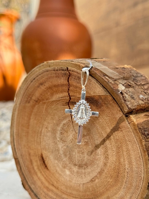 Pingente Cruz Medalha Cravejada Grande Prata 925