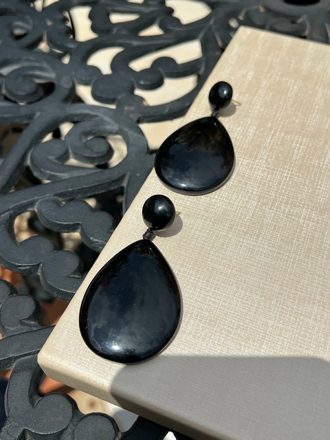 Brinco Gota Resina Semijoia