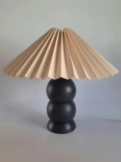 Abajur bolas grafite com cúpula em leque de Tecido - comprar online