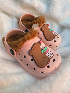 Croc Infantiles con Corderito Capibara - comprar online