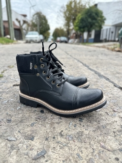 Borcego New Foot en internet