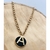 Colar placa redonda preto - comprar online