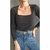 Remera Cuello Cuadrado Negra