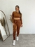 Conjunto Cropped e Calça