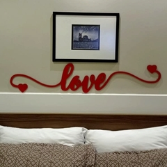 LETREIRO LOVE EM MDF E PS - DECORAÇÃO CABECEIRA DE CAMA - MODELO 1 - comprar online