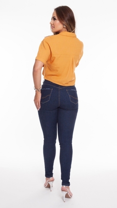 CALÇA JEANS SKINNY na internet