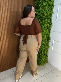 CROPED MULTIFORMAS DE TULE MARROM - Moda Básica & Identidade Urbana