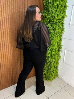 CROPED AMPLO DE TULE COM BRILHOS - Moda Básica & Identidade Urbana