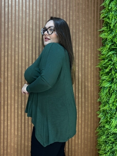 BLUSA AMPLA VERDE MILITAR na internet