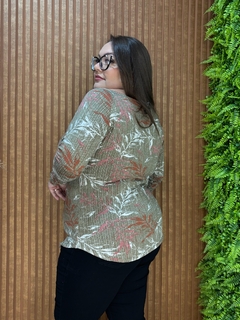 BLUSA DELTA ESTAMPADO VERDE na internet
