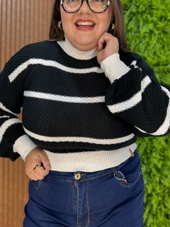TRICÔ LISTRAS GOLA ALTA PRETO/BRANCO - comprar online