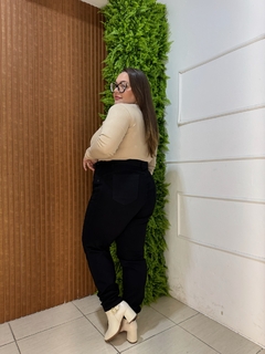 CALÇA JEANS BÁSICA BLACL na internet