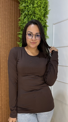 BLUSA TÉRMICA MARROM na internet