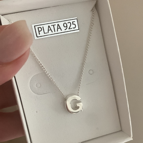 Collar Inicial pasante