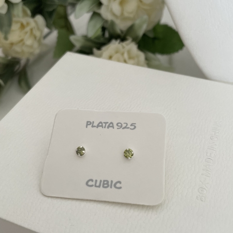 Zarcillos Punto De Luz Verde