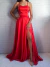 vestido de festa frente única com fenda