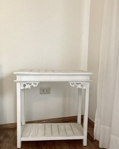 Mesa con talla