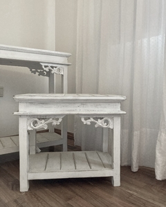 Mesa con talla baja en internet