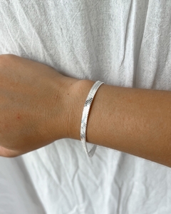 Pulsera chata L