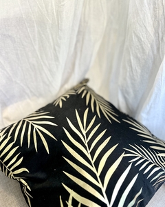 Funda negra con oro - comprar online