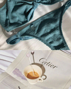 Conjunto top coquette sky
