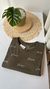 T-shirt • Guess - Loja Bia Fernandes