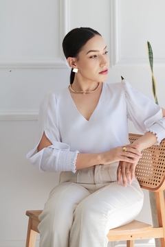 BLUSA BRANCA MANGA LONGA - Ouz Be