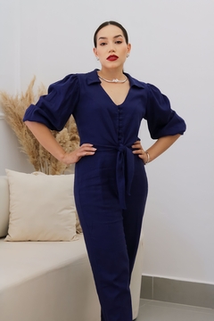 BLUSA COM ABOTOAMENTO E AMARRAÇÃO