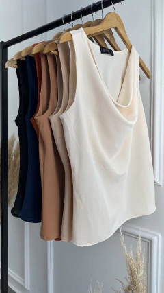 REGATA DECOTE DEGAGÊ - ESSENCIAL